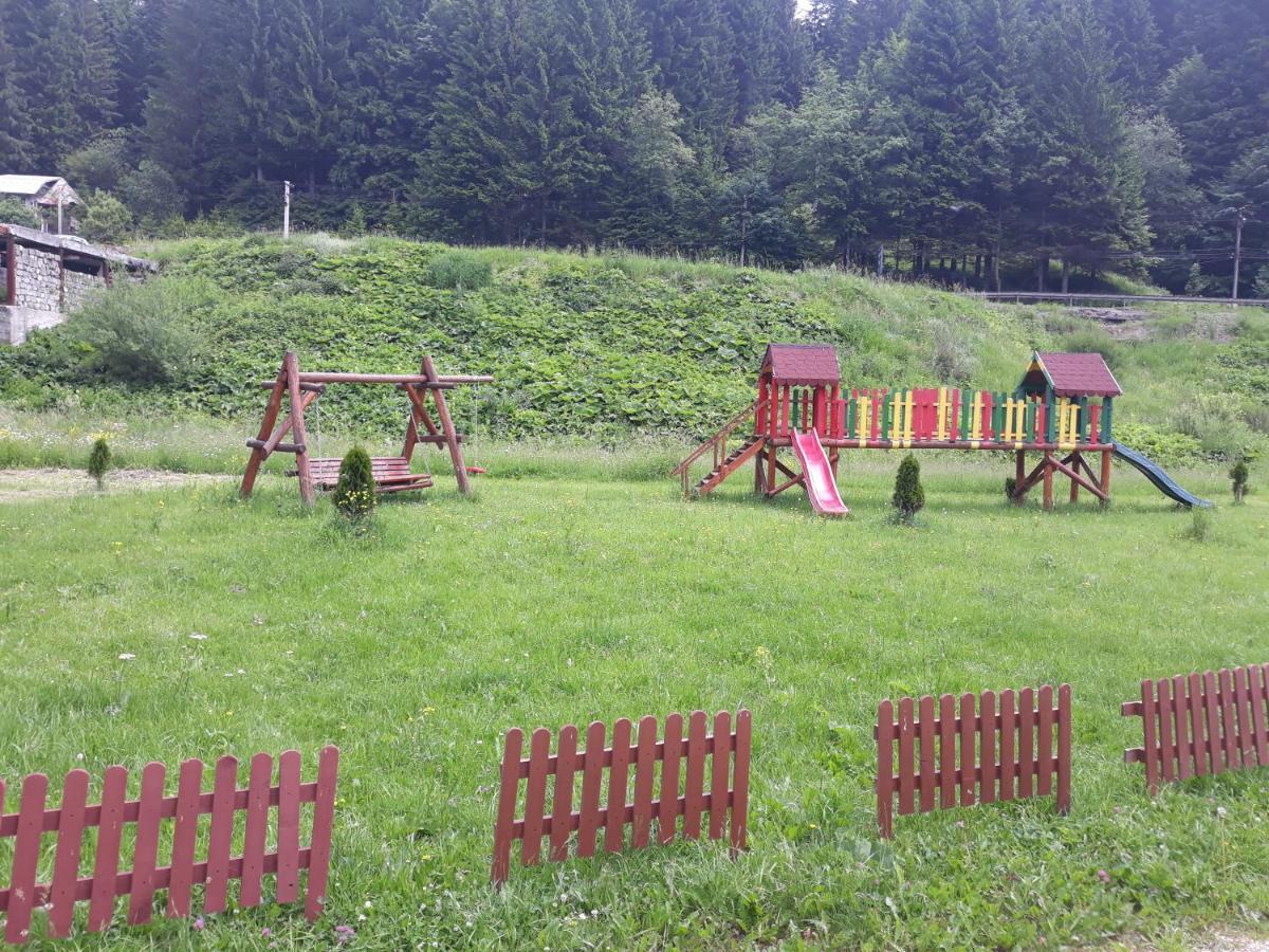 White Horse Hotel Predeal Buitenkant foto
