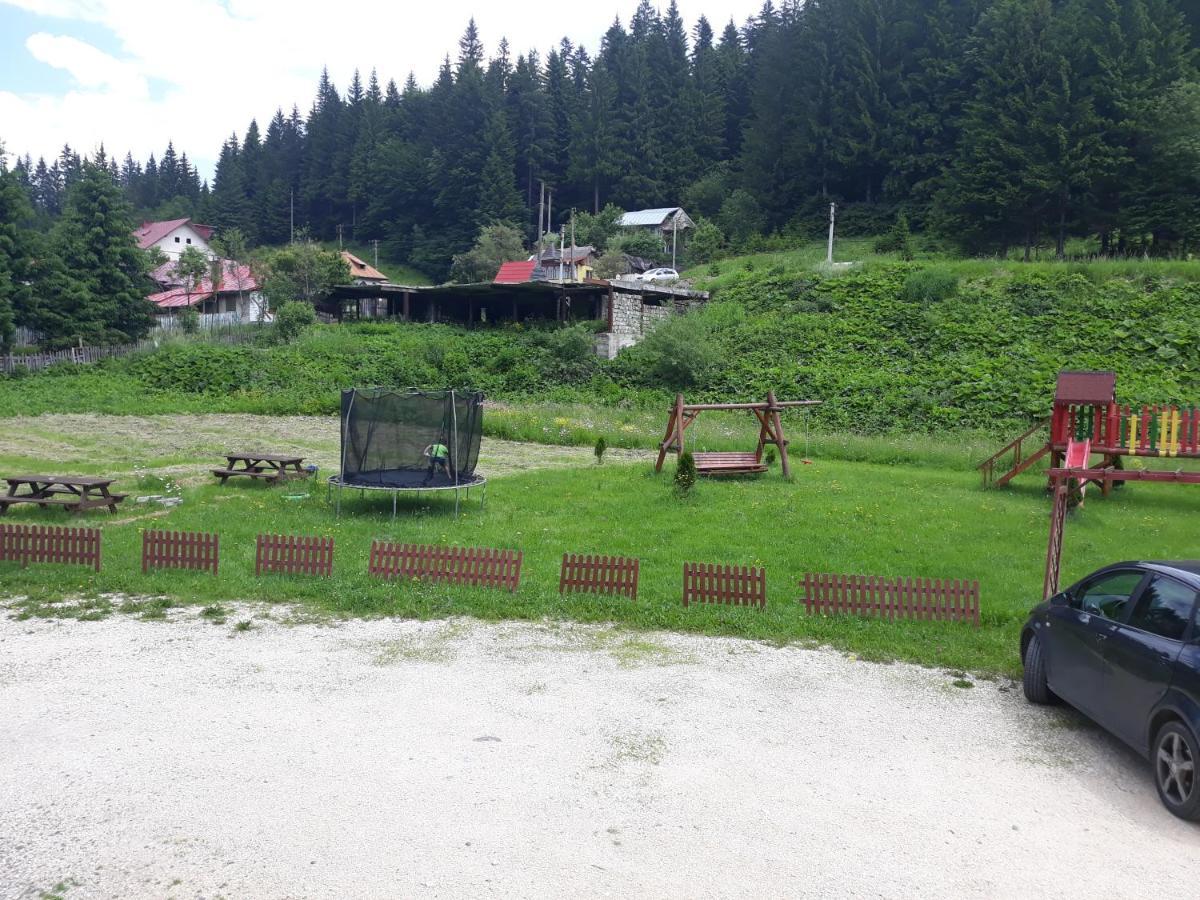 White Horse Hotel Predeal Buitenkant foto