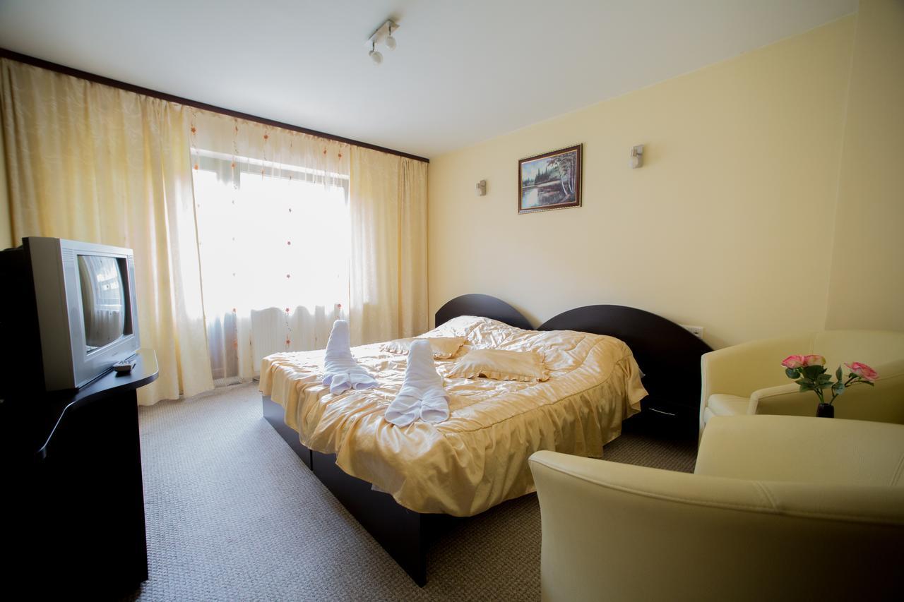 White Horse Hotel Predeal Buitenkant foto