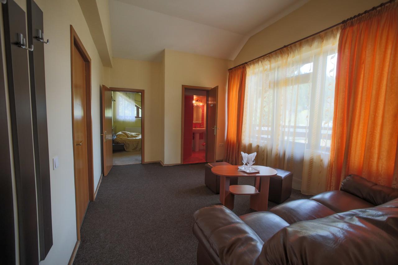White Horse Hotel Predeal Buitenkant foto